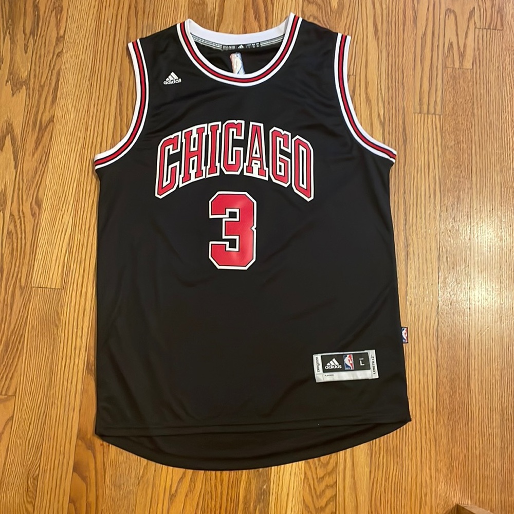 Bulls D Wade jersey
